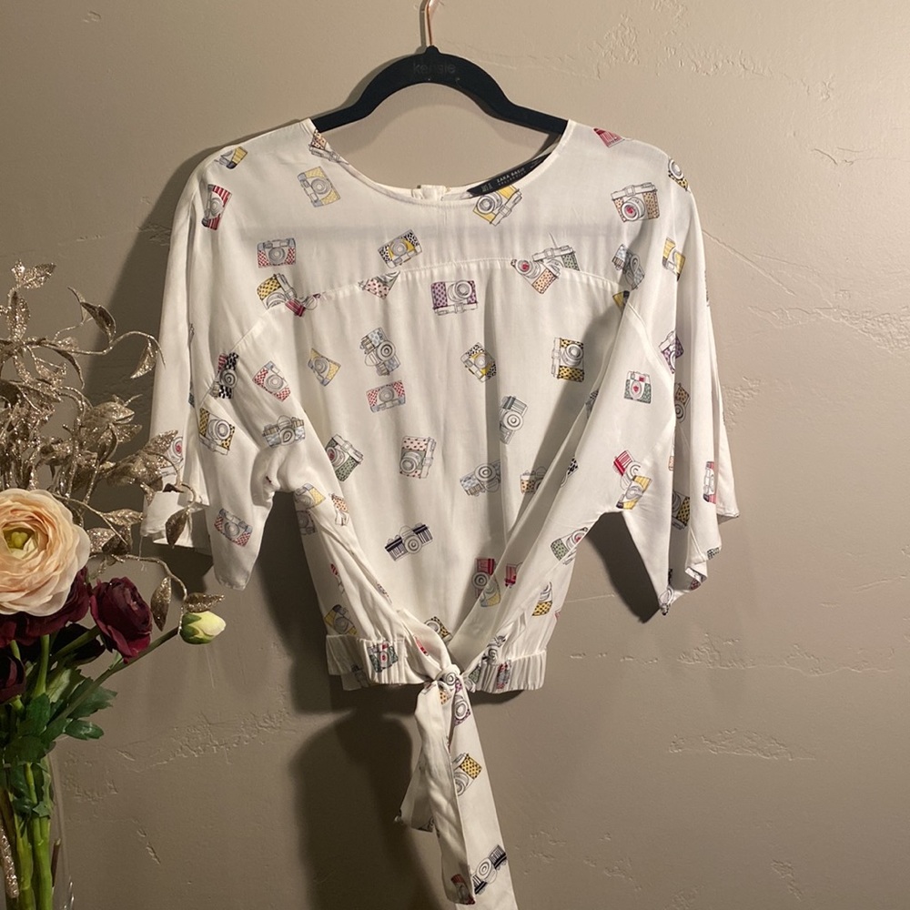 Adorable Zara Basic Tie Front Camera Blouse